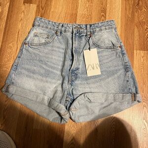 Zara Women's Light Blue Jean Shorts
